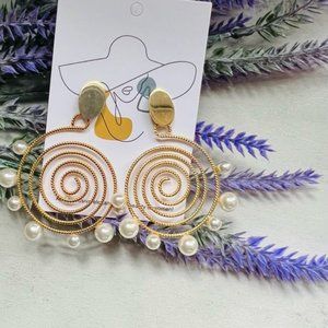 Elegant Gold Spiral Earrings with Pearls